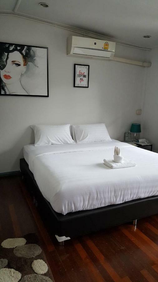 Maya Bed And Food Hostel Chiang Mai Exterior foto