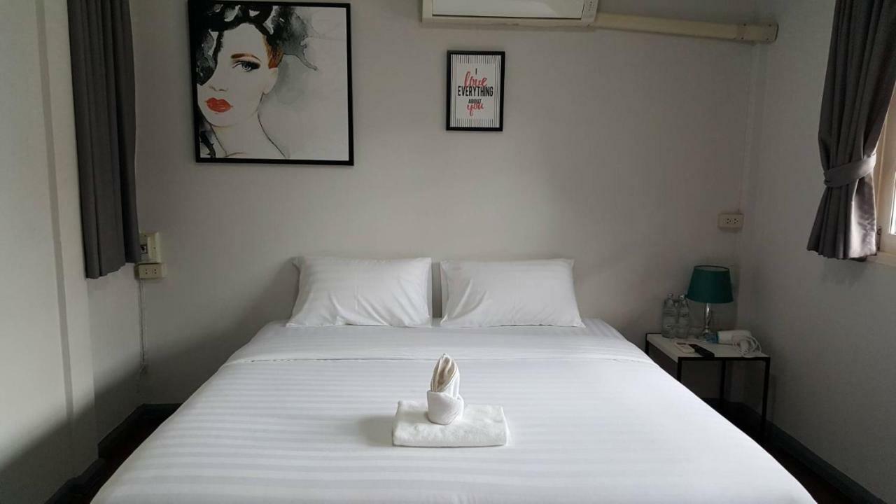 Maya Bed And Food Hostel Chiang Mai Exterior foto