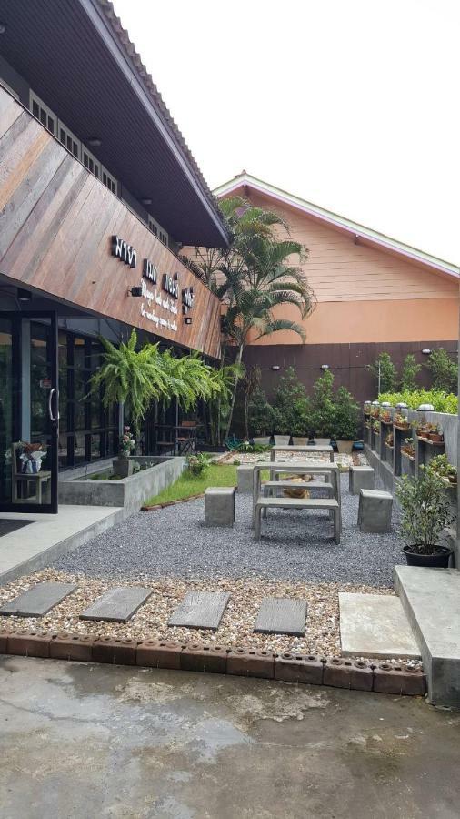 Maya Bed And Food Hostel Chiang Mai Exterior foto
