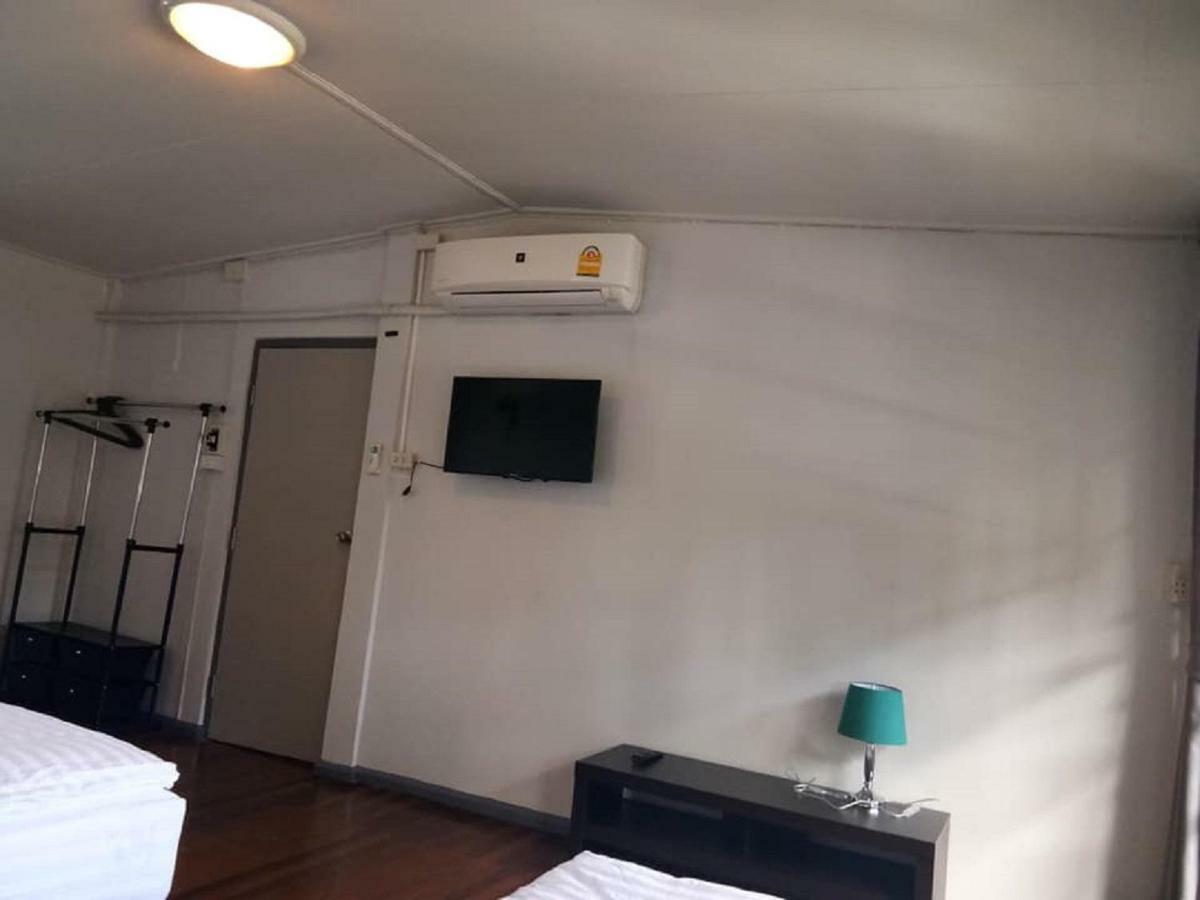 Maya Bed And Food Hostel Chiang Mai Exterior foto
